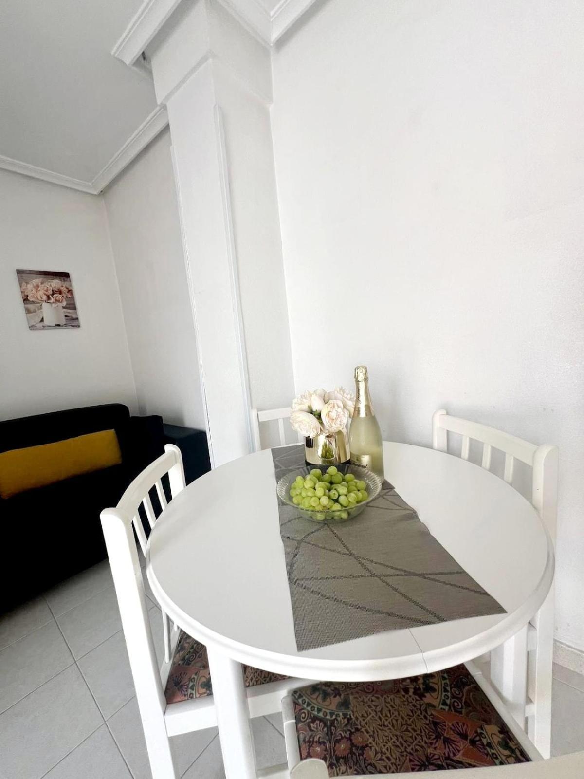 Holiday Apartment Torrevieja Extérieur photo