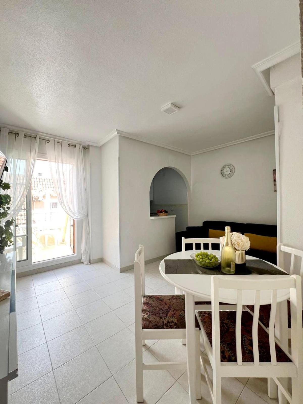Holiday Apartment Torrevieja Extérieur photo